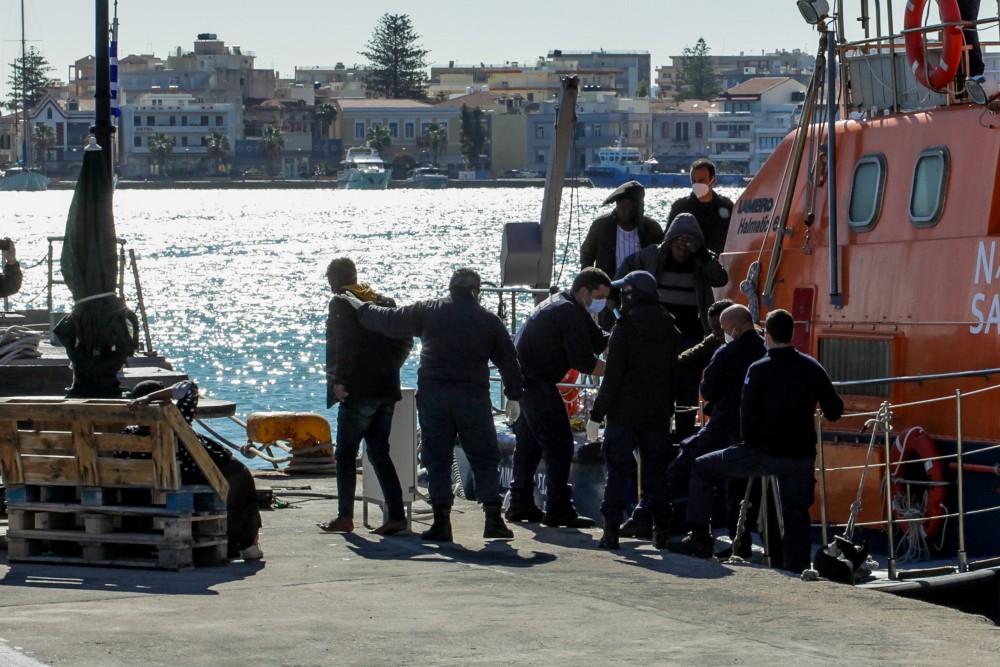 Τραγωδία στη Σάμο: τουλάχιστον τρεις νεκροί σε ναυάγιο με μετανάστες