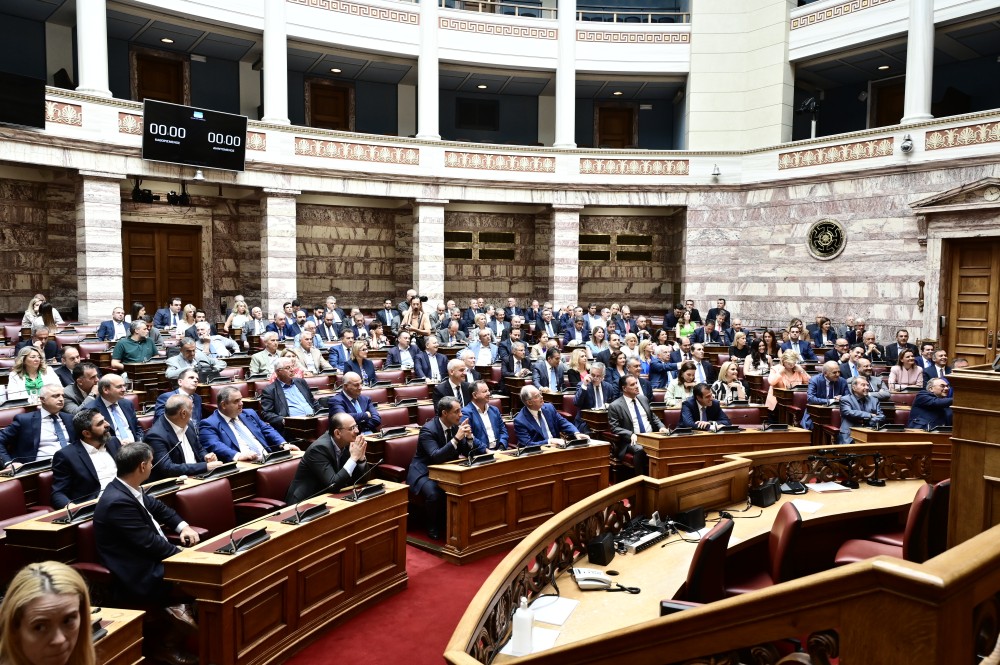 Σε τοίχο πέφτουν όλες οι προσπάθειες διάσπασης της ΝΔ