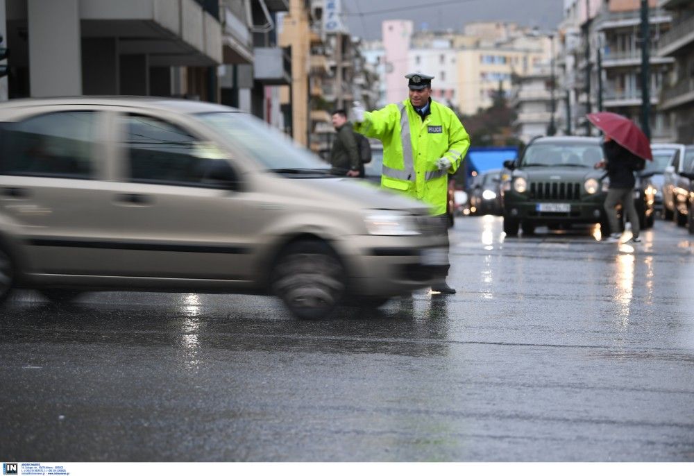 Αυξημένα τα μέτρα της Τροχαίας για την περίοδο των εορτών