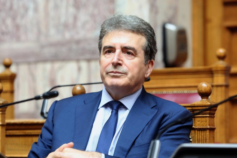 Χρυσοχοΐδης: «Δεν μπορεί η αστυνομία να διαλύει πανηγύρια- Θα ληφθούν αποφάσεις»