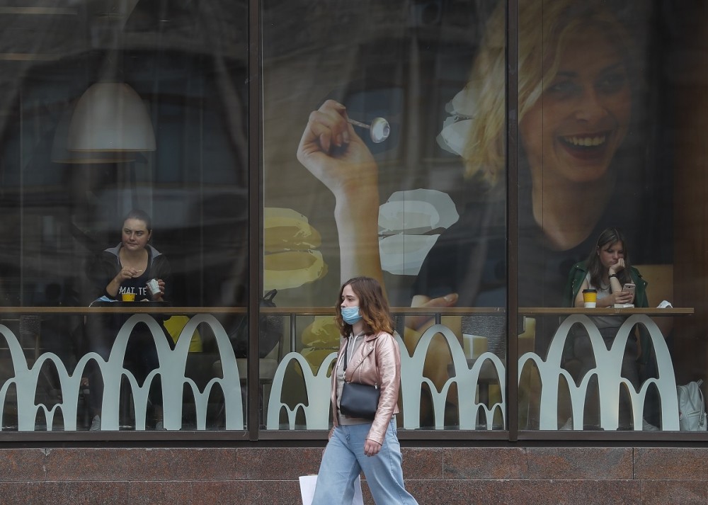 ΗΠΑ: Υποχρεωτική η μάσκα στα McDonald’s