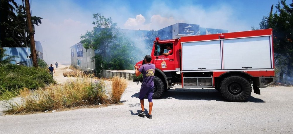 Πυρκαγιά στις Κεχριές Κορινθίας &#8211; Εκκενώθηκε παιδική κατασκήνωση