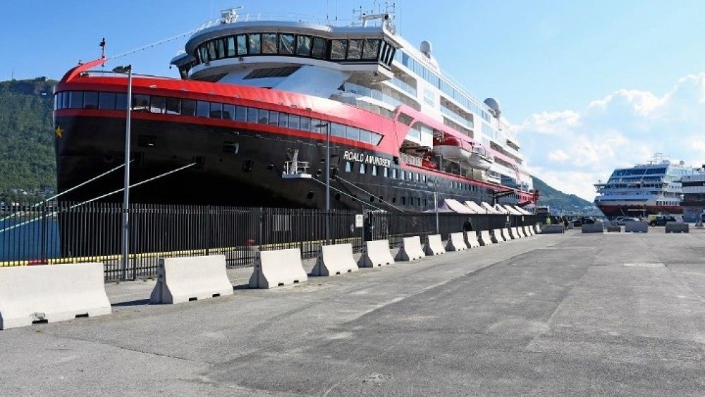 Τριαντατρείς ναυτικοί σε κρουαζιερόπλοιο στη Νορβηγία θετικοί στον κορωνοϊό