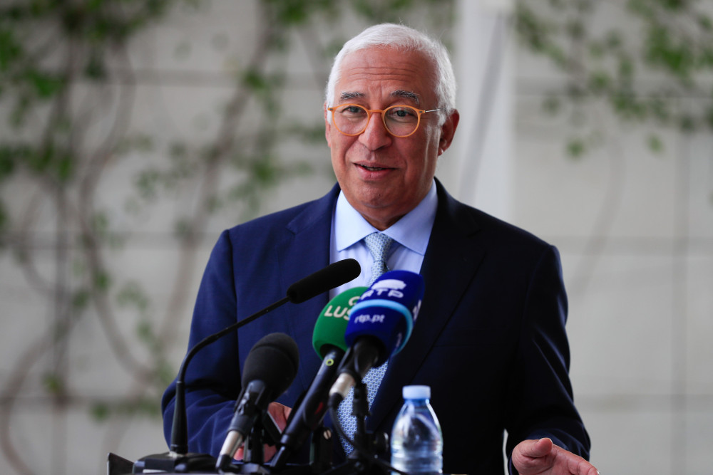 Συλλυπητήρια του Αντόνιο Κόστα για την τραγωδία στην Ελβετία: Βαθιά θλίψη για την τραγική πυρκαγιά