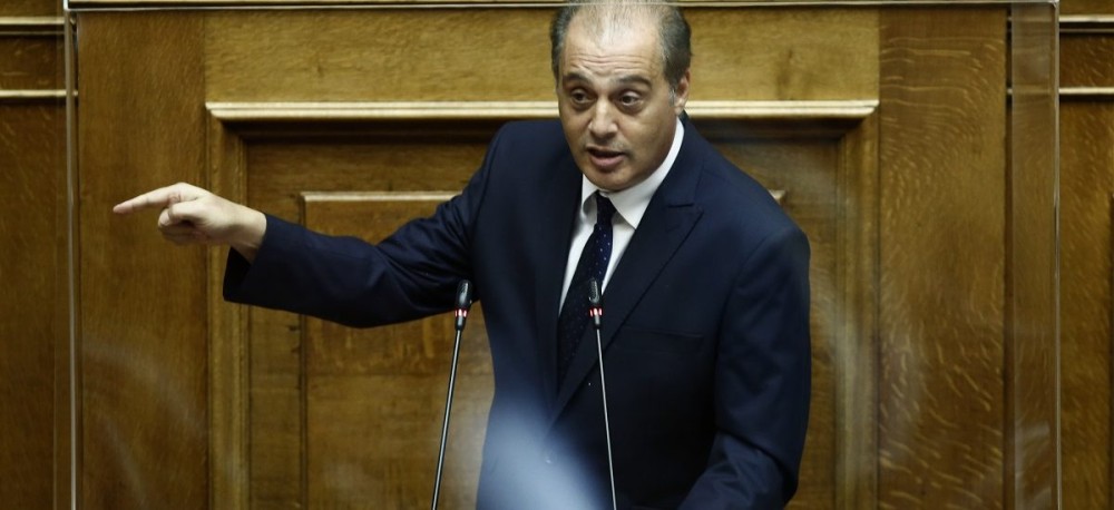 Βελόπουλος: Κάνετε εκπτώσεις στην κυριαρχία της χώρας