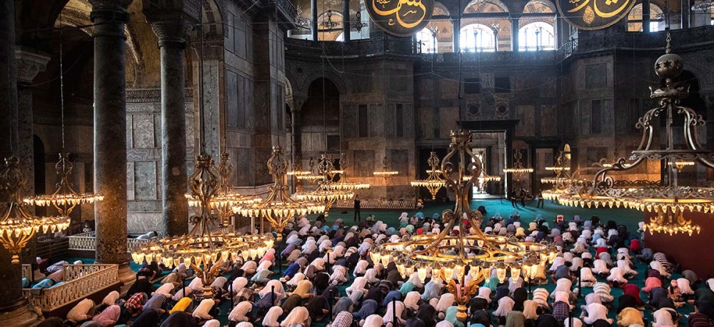 Τουρκία: Ο κορωνοϊός «θέρισε» στην Αγιά Σοφιά