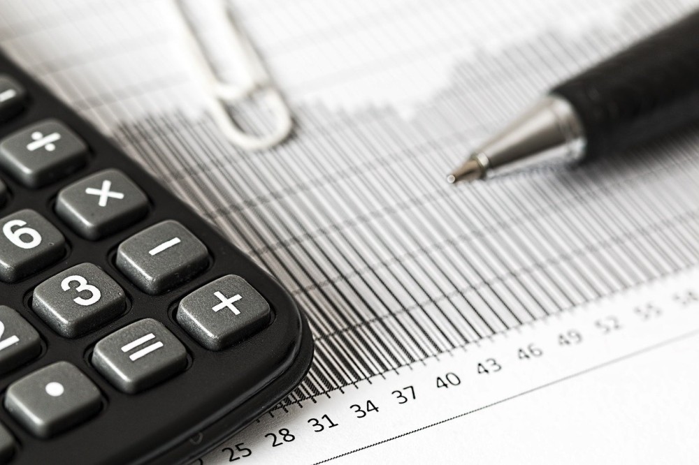 Μείωση Προκαταβολής Φόρου: Οδηγίες της ΑΑΔΕ για τον υπολογισμό των δόσεων που πληρώνονται σήμερα