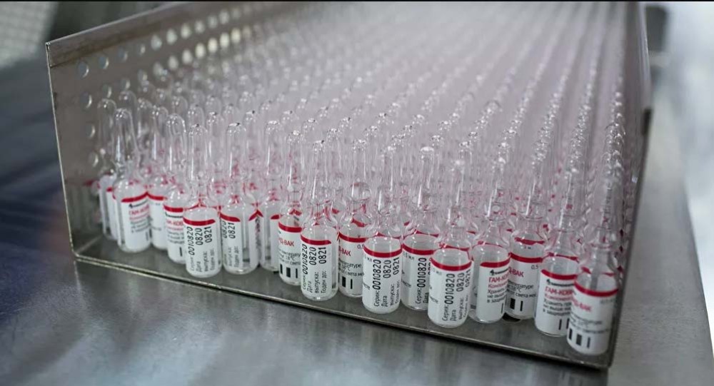 Κορωνοϊός: Τα μυστικά του ρωσικού εμβολίου &#8211; Γιατί το έκαναν στον εαυτό τους οι ερευνητές