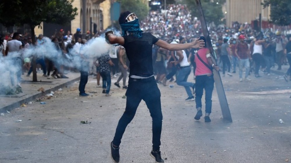 Νέες συγκρούσεις στη Βηρυτό μεταξύ των δυνάμεων ασφαλείας και διαδηλωτών