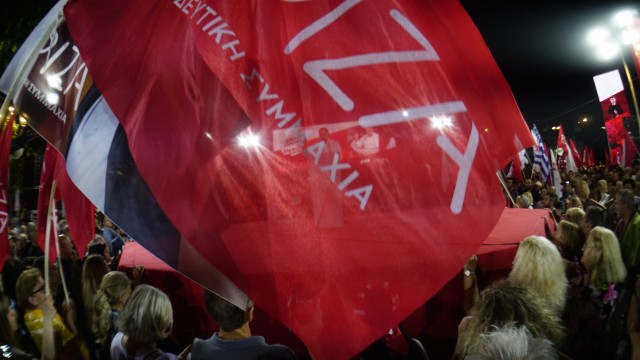 ΣΥΡΙΖΑ: τους στοιχειώνει το «φάντασμα» του προξενείου