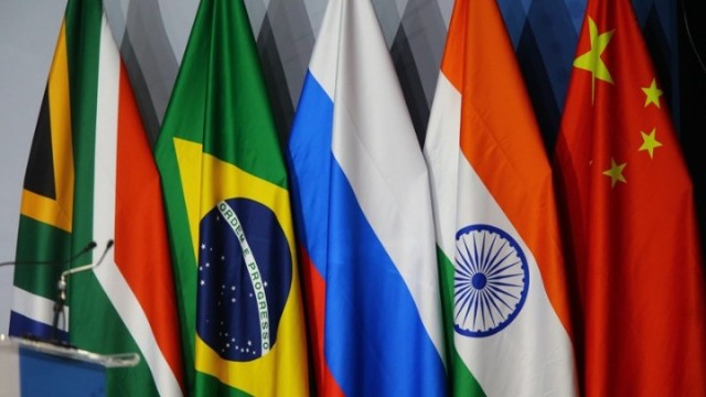 BRICS: Απειλούν ΗΠΑ και ΕΕ