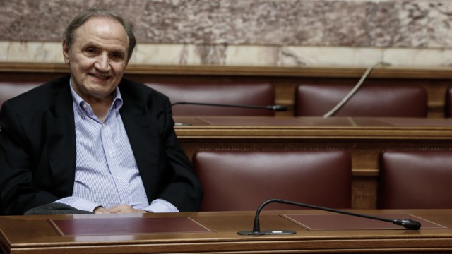 «Ξέφυγε» ο Τζουμάκας για τα Πανεπιστήμια: Να φέρετε και τον Χίτλερ (video)