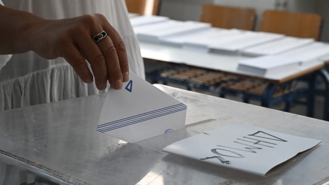Αυτοδιοικητικές εκλογές: ομαλά εξελίσσεται η ψηφοφορία