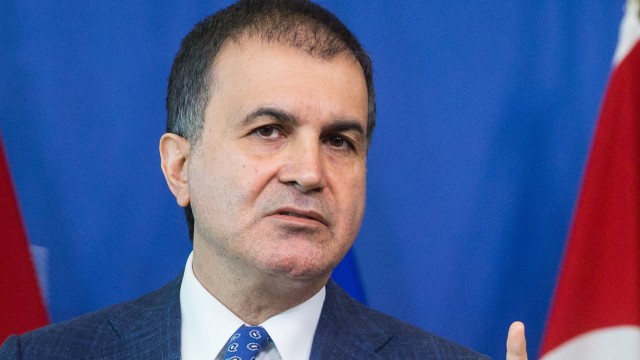 Έξαλλοι στην Τουρκία για την ανάρτηση του Κατζ με τον νεκρό Σινουάρ: «Είσαι ναζί δολοφόνος»