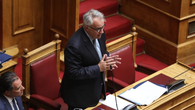 Κεραυνοί Βορίδη κατά Καζαμία (Πλεύση Ελευθερίας): Σήκω, ανόητε, να μας πεις ότι η κυβέρνηση σκότωσε έναν άνθρωπο