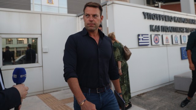 Μόνος και έρημος ο Κασσελάκης: τον εγκαταλείπουν Παππάς, Πολάκης και κορυφαία στελέχη του ΣΥΡΙΖΑ