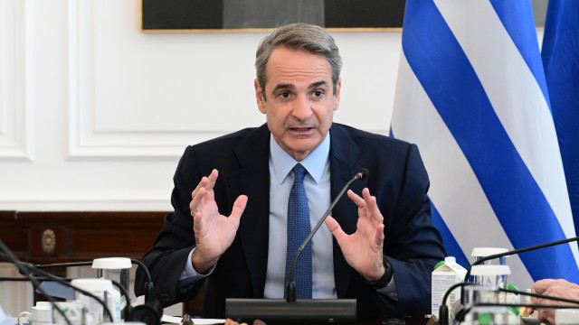 Κυριάκος Μητσοτάκης: σχέδιο για την εκκένωση 3.500 χιλιάδων Ελλήνων και περίπου 1.000 εξαρτώμενων μελών