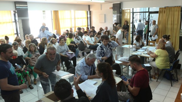 Στις 234.343 η συμμετοχή στις εκλογές του ΠΑΣΟΚ-ΚΙΝΑΛ στις 17:00