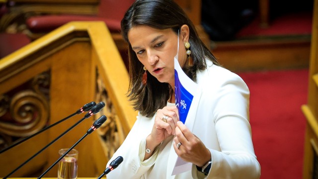 Σήμερα η ψήφιση του νομοσχεδίου για τον κατώτατο μισθό - Δίχτυ ασφαλείας για τους εργαζόμενους
