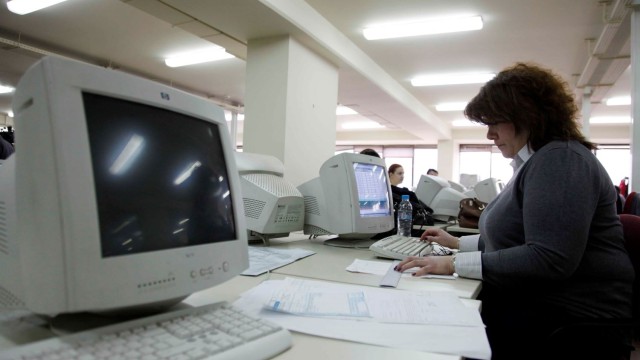 Πάνω από 30.000 πολίτες έχουν απαντήσει στο ερωτηματολόγιο για την αξιολόγηση στο Δημόσιο