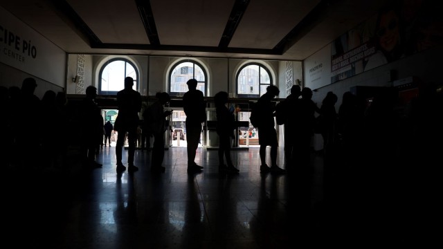 Αναρχική δολιοφθορά: Μπλακ άουτ σε Νίκαια & Κάννες