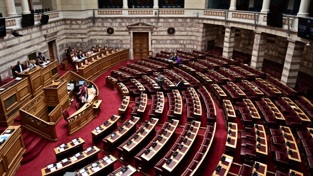 Ο «πράσινος ΣΥΡΙΖΑ» ξαναχτυπά: το ΠΑΣΟΚ… ανακάλυψε ποινικές ευθύνες