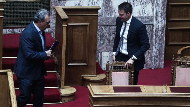 Βουλευτές του Κασσελάκη παίρνουν πίσω τις υπογραφές για την προανακριτική του ΣΥΡΙΖΑ