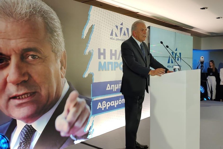 Δημήτρης Αβραμόπουλος: η κεντρική ομιλία στο Caravel, η θερμή υποδοχή και τα μηνύματα στους πολίτες της Ηλείας