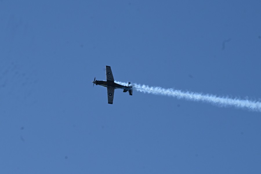 Aεροπορική επίδειξη στον Φλοίσβο για τη γιορτή του Αρχαγγέλου Μιχαήλ παρουσία του Νίκου Δένδια (φωτογραφίες)