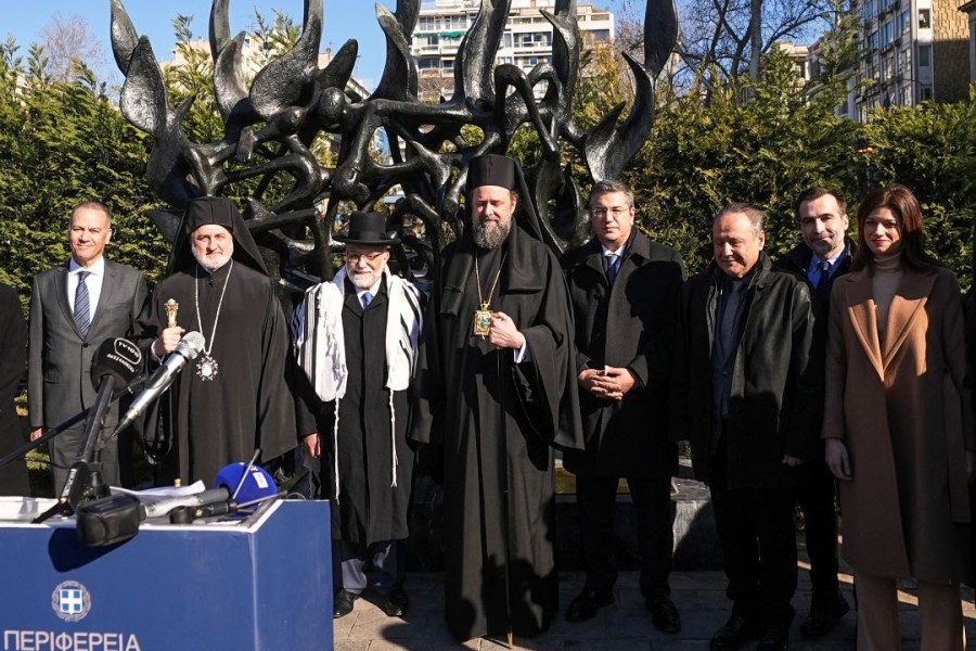 Ο Απόστολος Τζιτζικώστας στις εκδηλώσεις Μνήμης του Ολοκαυτώματος