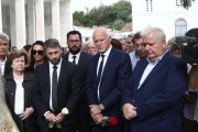 Συγκίνηση στο διετές μνημόσυνο της Φώφης Γεννηματά - Σύσσωμο το ΠΑΣΟΚ στο Α' Νεκροταφείο