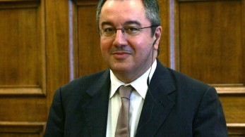 Μόσιαλος: Αναπόφευκτη η υποχρεωτικότητα στους άνω των 60