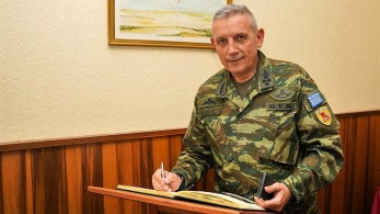Ο Αρχηγός ΓΕΕΘΑ καταγγέλλει ύπαρξη ψεύτικων λογαριασμών του στο διαδίκτυο Ο Αρχηγός ΓΕΕΘΑ καταγγέλλει ύπαρξη ψεύτικων λογαριασμών του στο διαδίκτυο