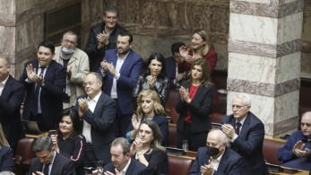 Μάνος Βουλαρίνος: Στον ΣΥΡΙΖΑ βγάζουν γέλιο – Σατιρικοί καλλιτέχνες για Όσκαρ Μάνος Βουλαρίνος: Στον ΣΥΡΙΖΑ βγάζουν γέλιο – Σατιρικοί καλλιτέχνες για Όσκαρ