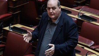 Φίλης για Κασσελάκη: Ο Μητσοτάκης δεν πέφτει από ναυτιλιακό broκer της Αμερικής Φίλης για Κασσελάκη: Ο Μητσοτάκης δεν πέφτει από ναυτιλιακό broκer της Αμερικής