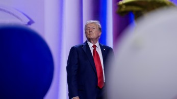 Τραμπ: ισχυρίζεται ότι έχει «συγκεκριμένο σχέδιο» για τον τερματισμό του πολέμου στην Ουκρανία