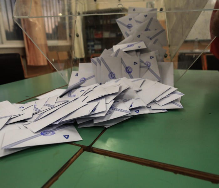 Δημοσκόπηση Opinion Poll: τέταρτο το ΠΑΣΟΚ στον Δήμο Αθηναίων, πέμπτο στον Δήμο Θεσσαλονίκης