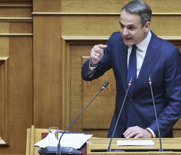 Live στη Βουλή ο πρωθυπουργός Κυριάκος Μητσοτάκης